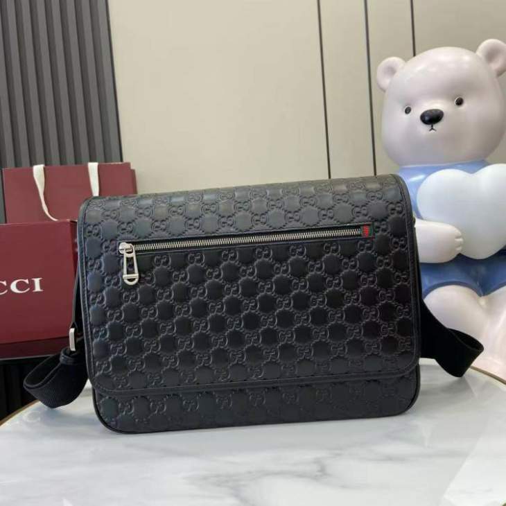 Picture of Gucci Mens Bags _SKUfw220372237fw